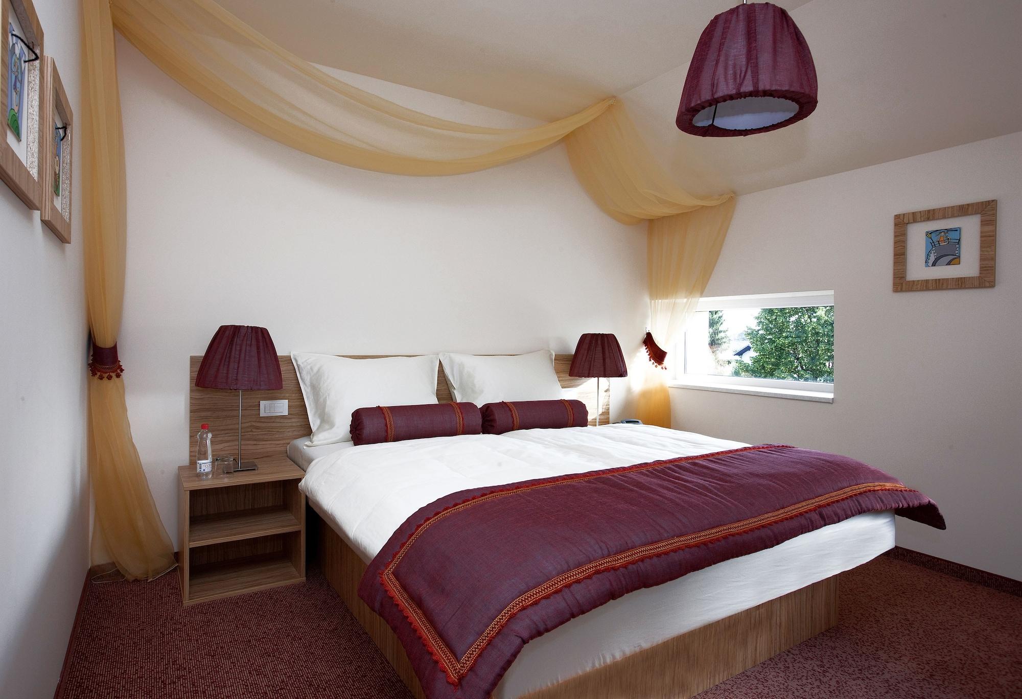 Ambient Hotel Domzale Room photo