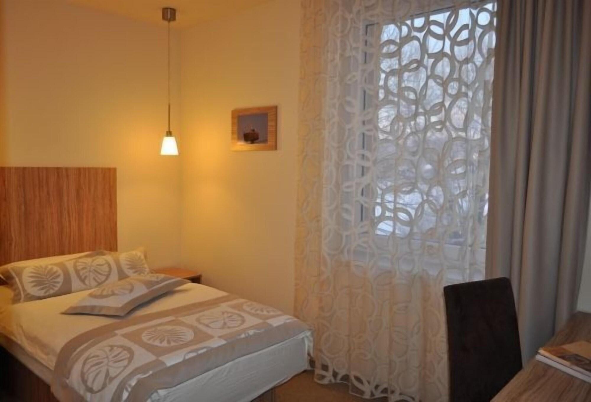 Ambient Hotel Domzale Exterior photo
