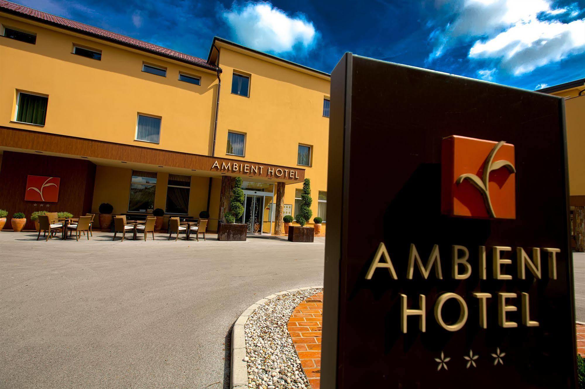 Ambient Hotel Domzale Exterior photo