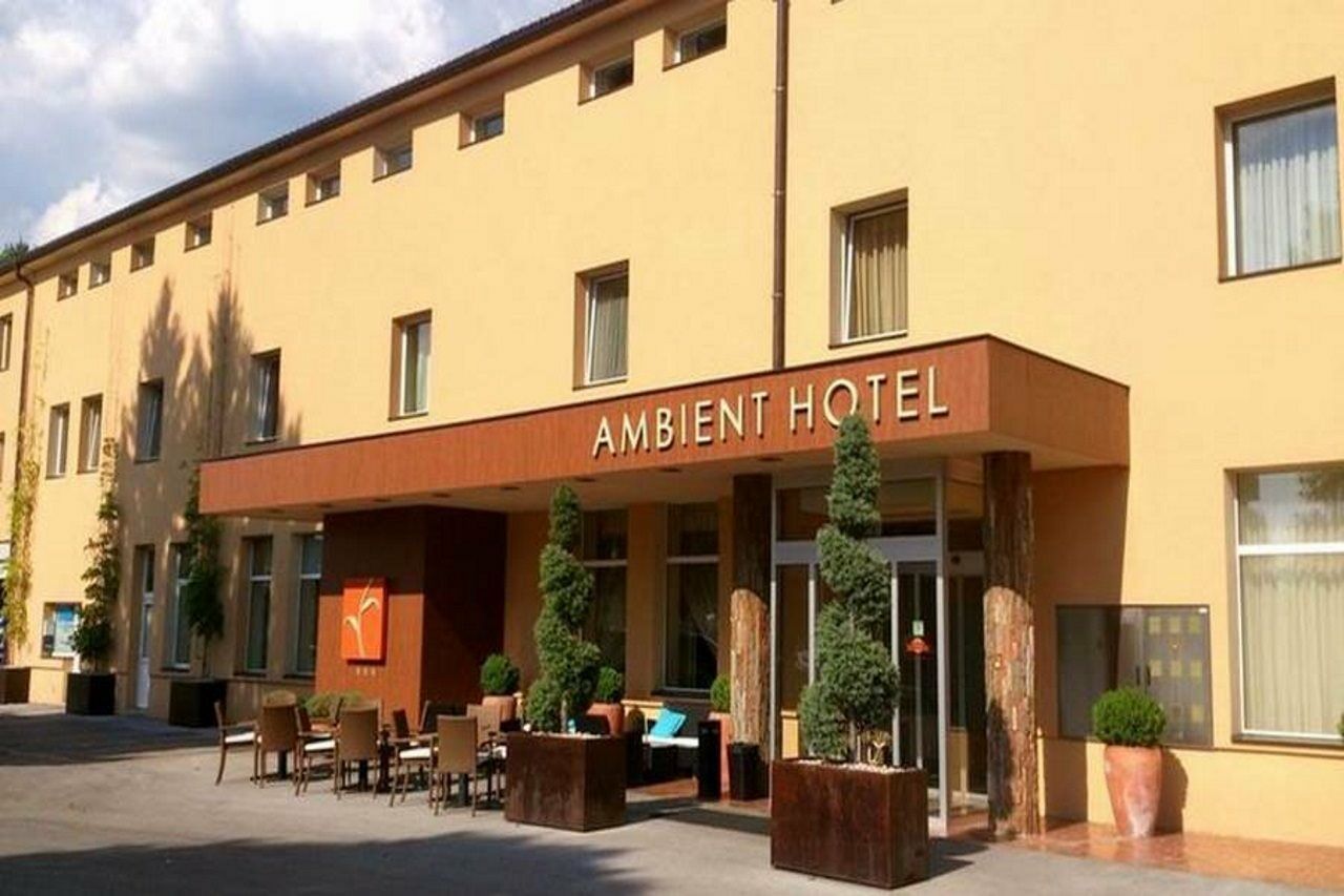 Ambient Hotel Domzale Exterior photo
